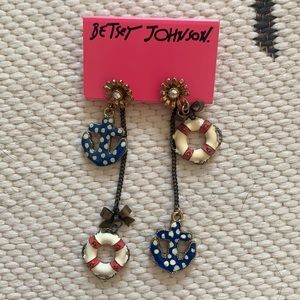 betsey Johnson anchor earrings